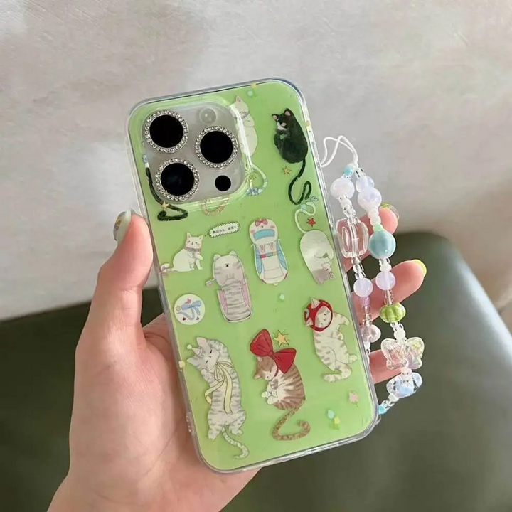 Beaded Strap Cats Case With Charm - iPhone