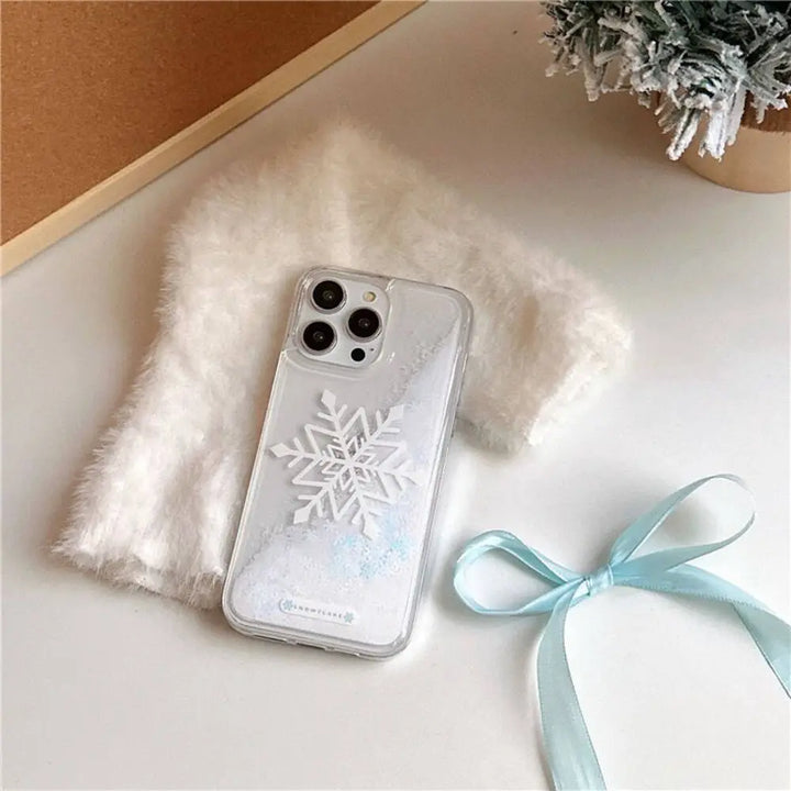 Falling Snow Case With Pendant Charm - iPhone